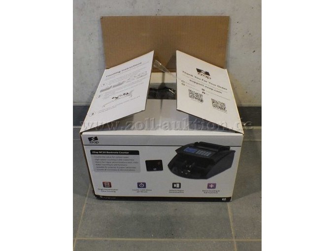 Die Originalkartonage wurde zu Anschauungs- und Kontrollzwecken geöffnet, um die Übereinstimmung von Ware und Verpackung zu überprüfen.