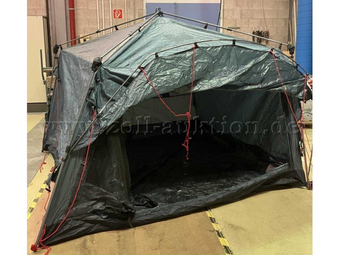 Zelt: Eingang mit Innenraum