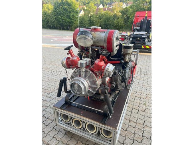 Tragkraftspritze vorne rechts