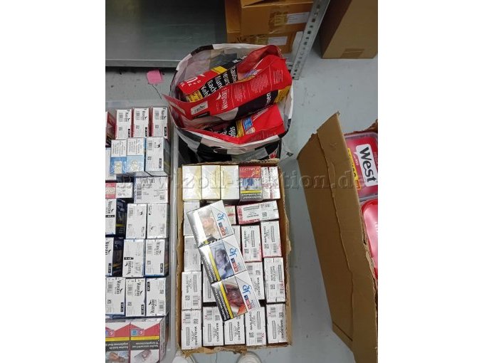 weitere Stangen und Beutel