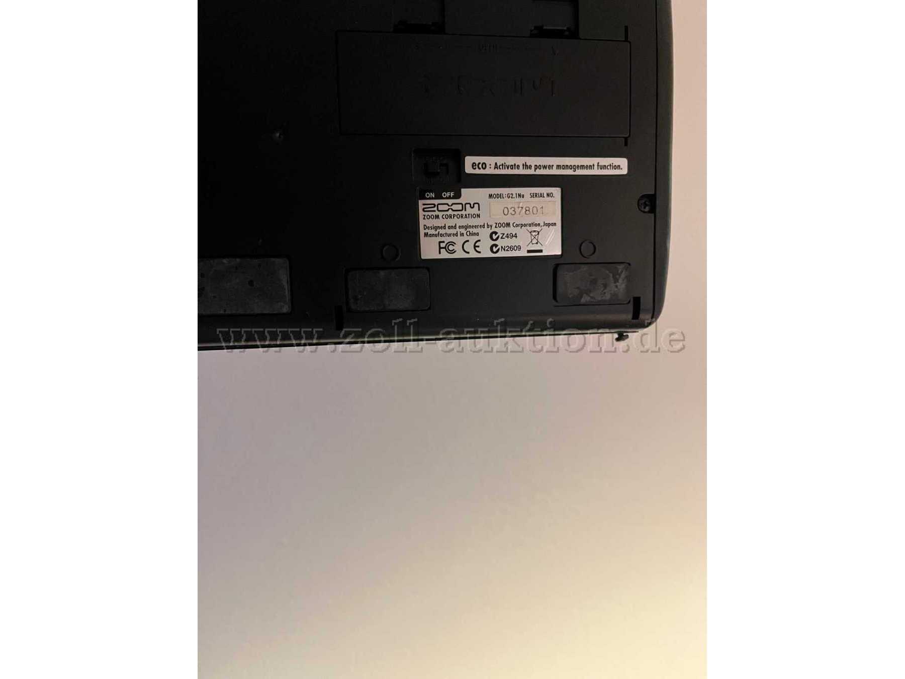 Zoom Multiefektgerät unten