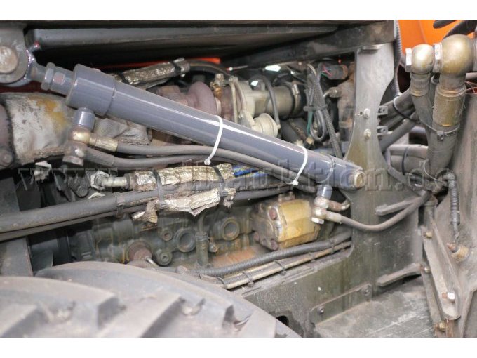 Zustand Motorraum rechtsseitig