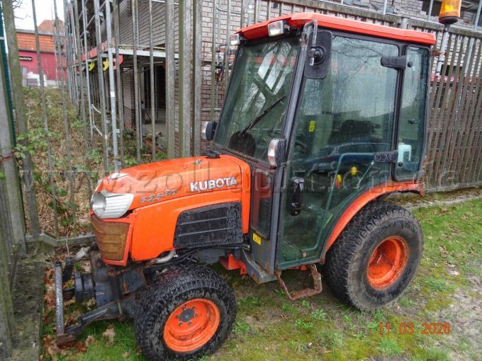 Front / seitlich links vorn