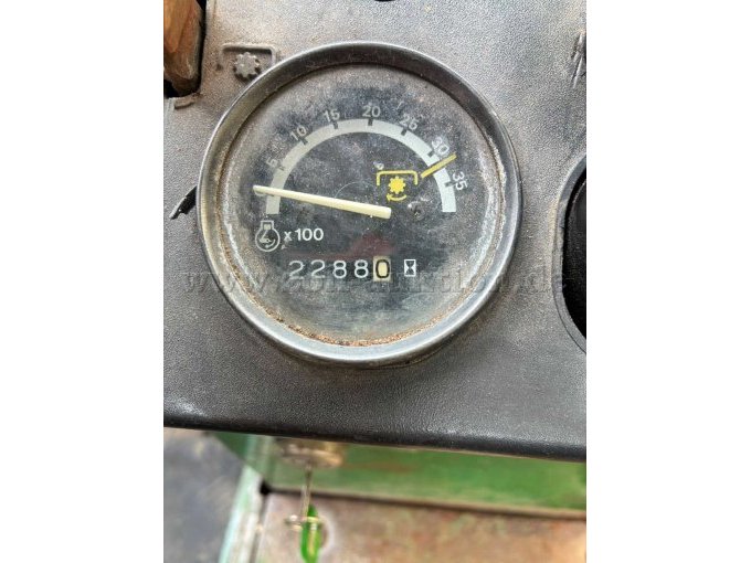 1 Zugmaschine Geräteträger John Deere 855 – foto 17 – kavel bij Zoll-Auktion, Kirchzarten