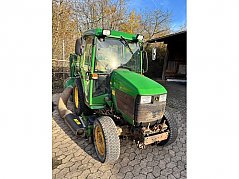 John Deere 4400