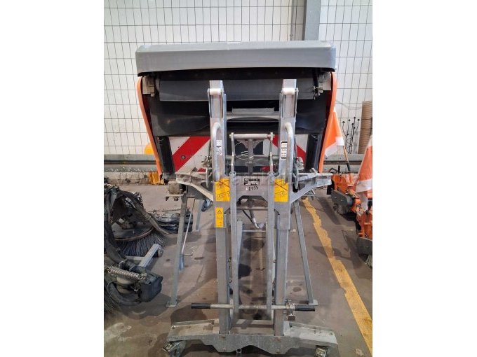 Nur der Transportwagen! Zustand ähnlich!