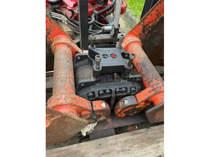 1 hydraulische tweeschalige grijper (graafbak) – defect / leverancier van reserveonderdelen – foto 3 – kavel bij Zoll-Auktion, Hamburg