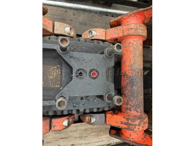 1 hydraulische tweeschalige grijper (graafbak) – defect / leverancier van reserveonderdelen – foto 5 – kavel bij Zoll-Auktion, Hamburg