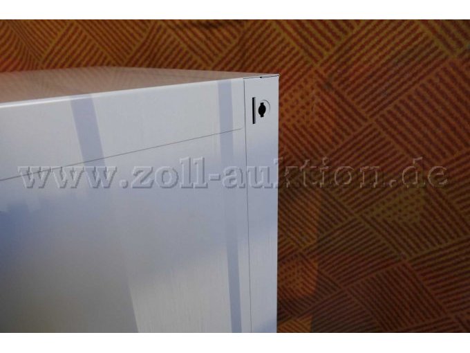 Detail Schrank Rückseite/ Wandbefestigung