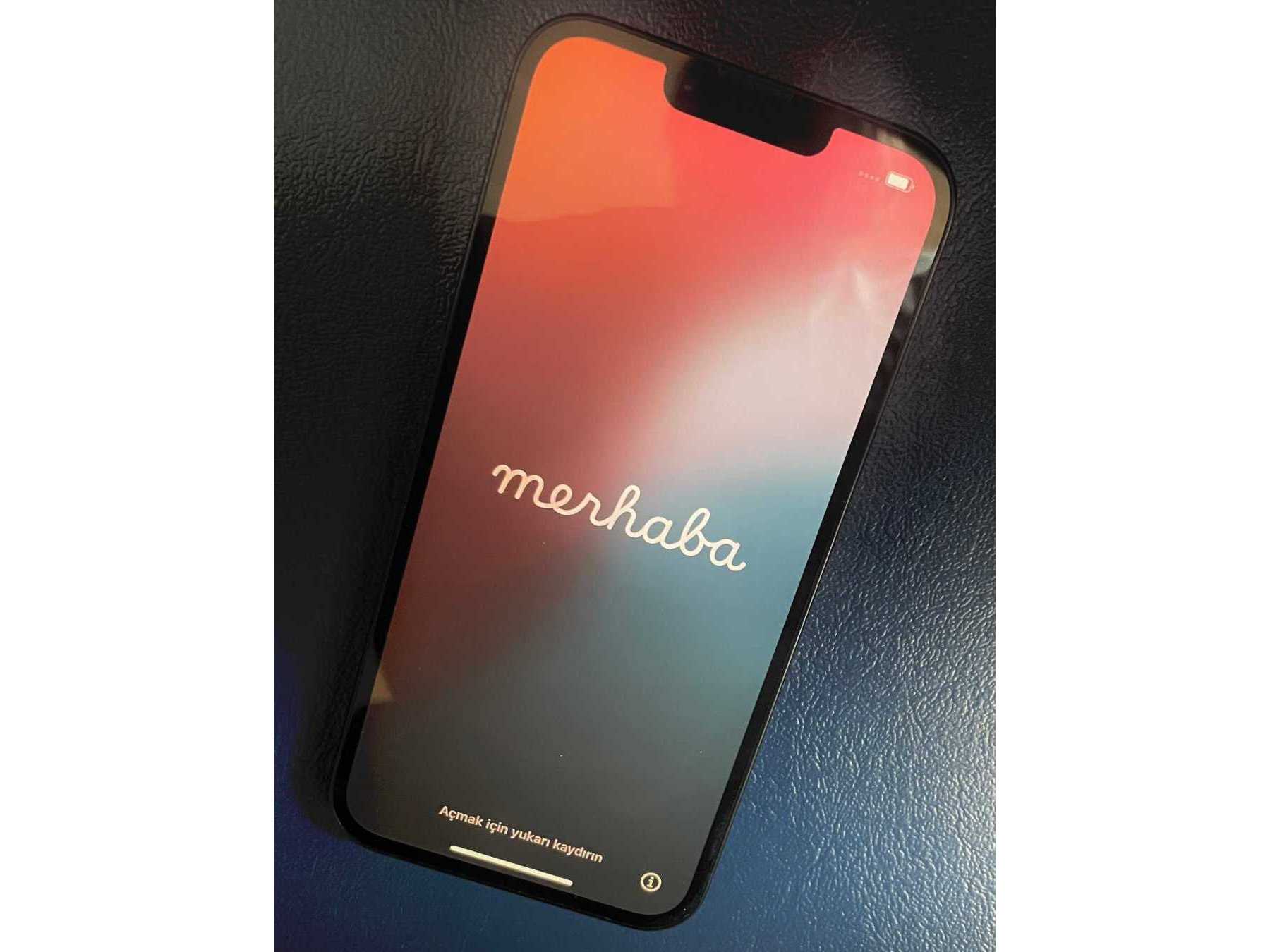 iPhone 13 Front
