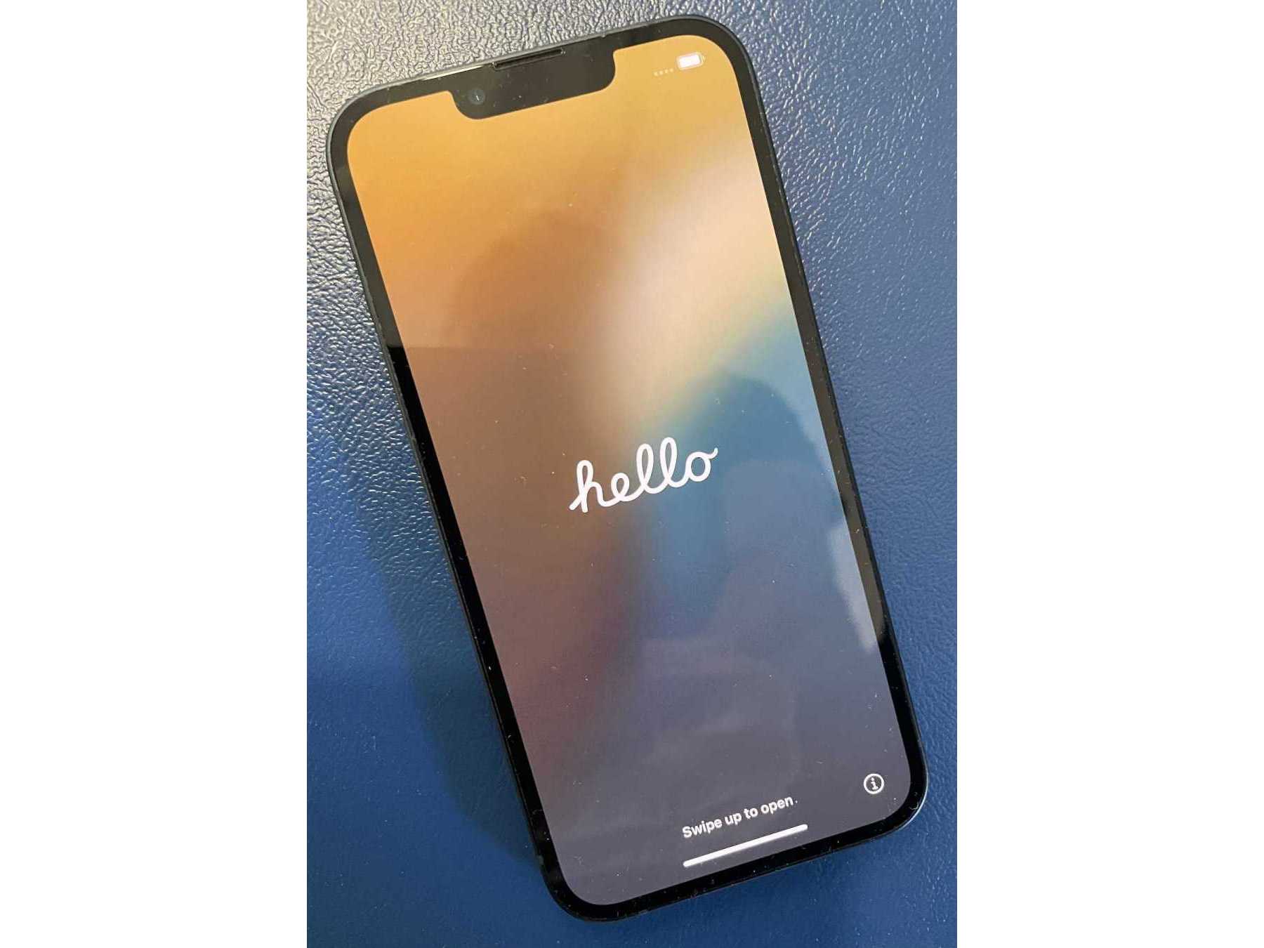 apple iPhone 13 Front