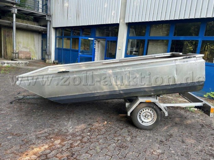 1 defektes Arbeitsboot aus Aluminium von Alu Bau MAACK inkl. Slipwagen und Trailer – foto 4 – kavel bij Zoll-Auktion, Kaiserslautern