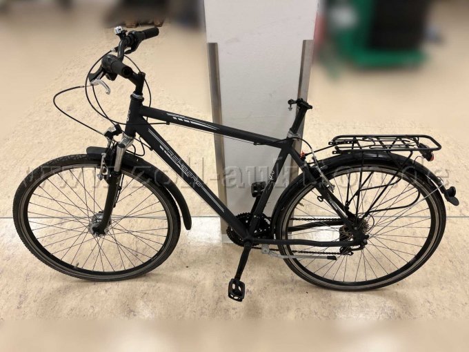 1 defektes Bastler-Pedelec und 9 Bastler-Räder (Ersatzteilespender) – foto 10 – kavel bij Zoll-Auktion, Hamburg