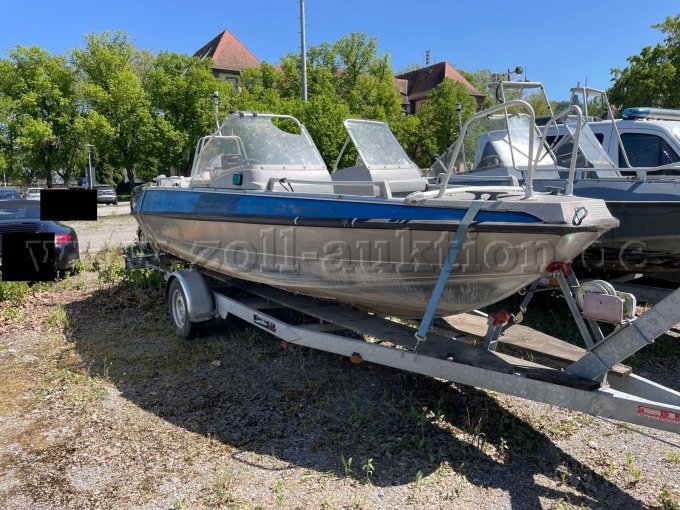 Boot vorne rechts
