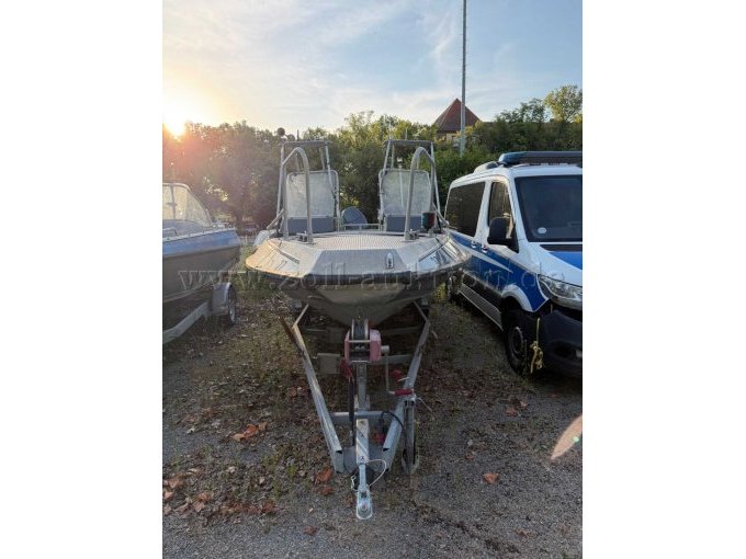 Boot vorne