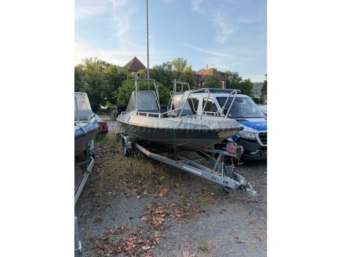 Boot vorne rechts