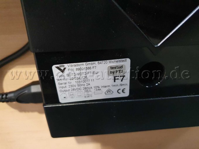 1 elektrisch höhenverstellbarer Schreibtisch von VS, defekt – foto 7 – kavel bij Zoll-Auktion, Berlin