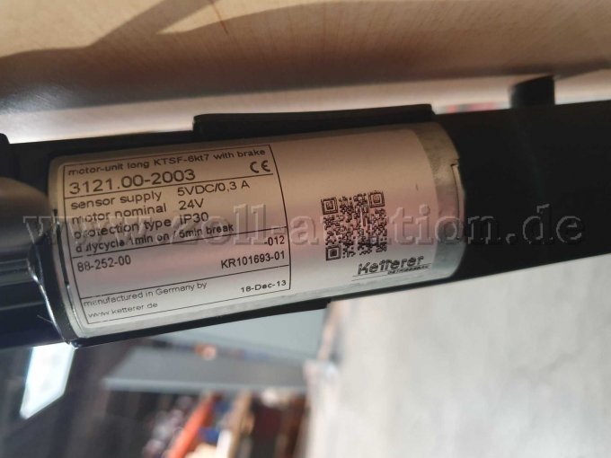1 elektrisch höhenverstellbarer Schreibtisch von VS, gebraucht – foto 8 – kavel bij Zoll-Auktion, Berlin