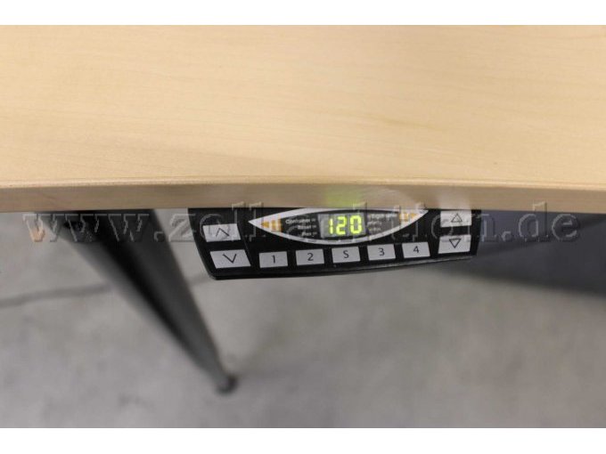 1 elektrisch höhenverstellbarer Schreibtisch von VS, gebraucht – foto 7 – kavel bij Zoll-Auktion, Berlin