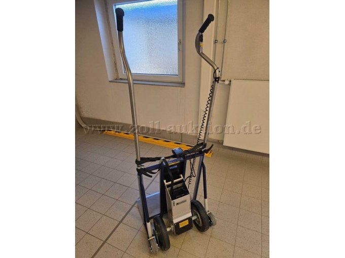 Griffe ausgefahren