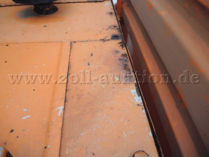 Motorabdeckung stark verrostet