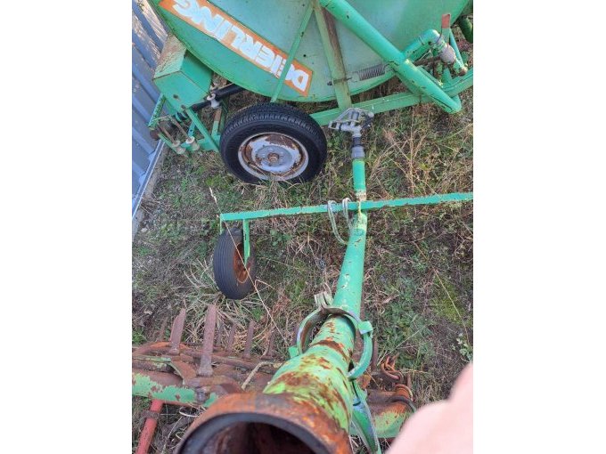 Seitenansicht rechts frontal