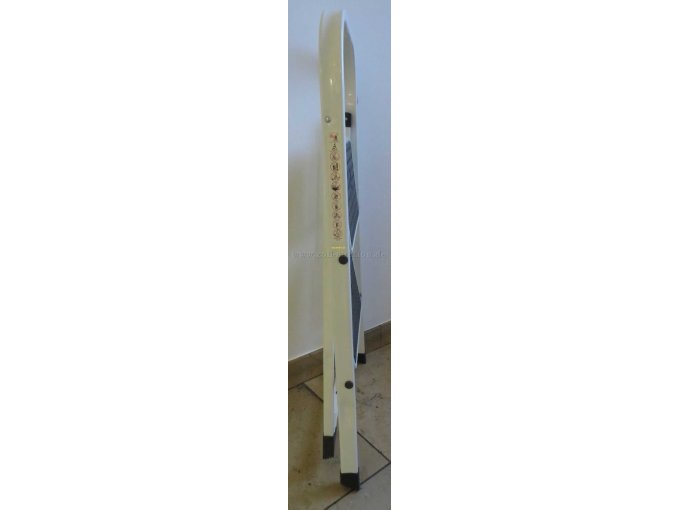 platzsparend zusammengeklappt