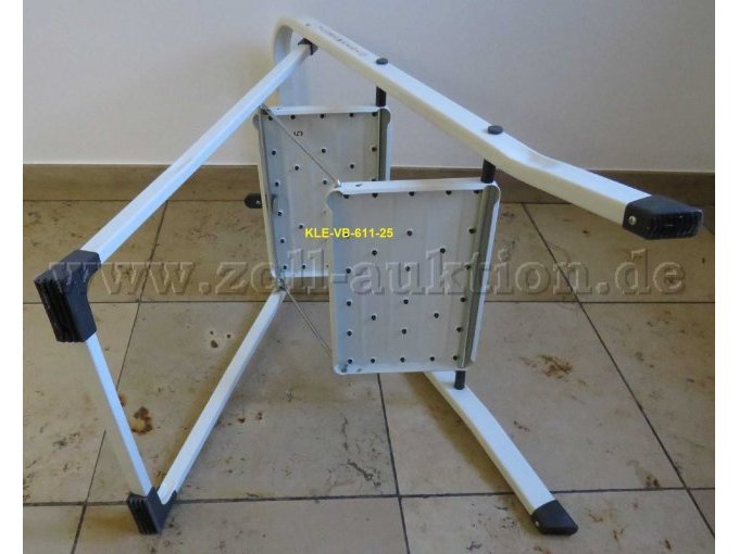 vier rutschsichere Steckfüße