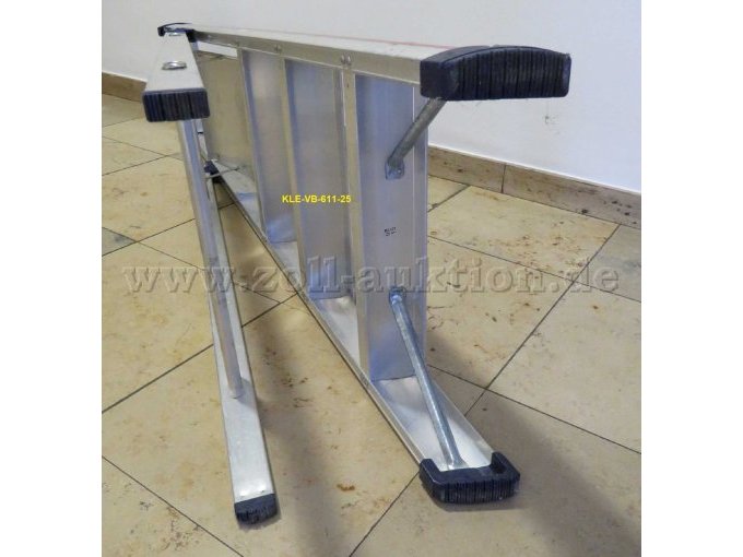 Sockelfüße aus Kunststoff