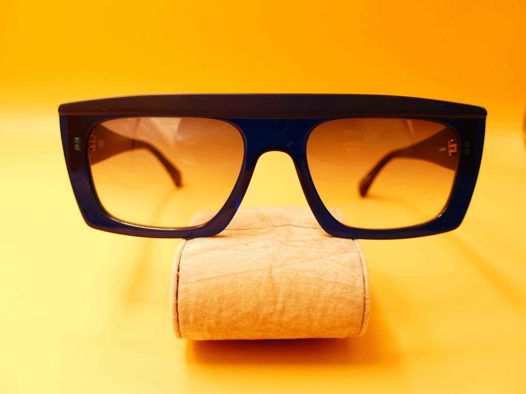 Sonnenbrille Kaleos_ Ansicht auf Fassung und Gläser (Farben können vom Original)