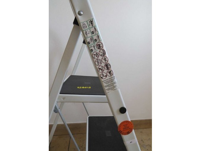 Produktinformationen und Sicherheitshinweise sowie Beispiel für vorhandene Aufkleber