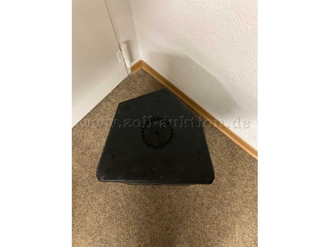 1 gebrauchter Alpha Audio Lautsprecher, Oberseite mit Kratzern