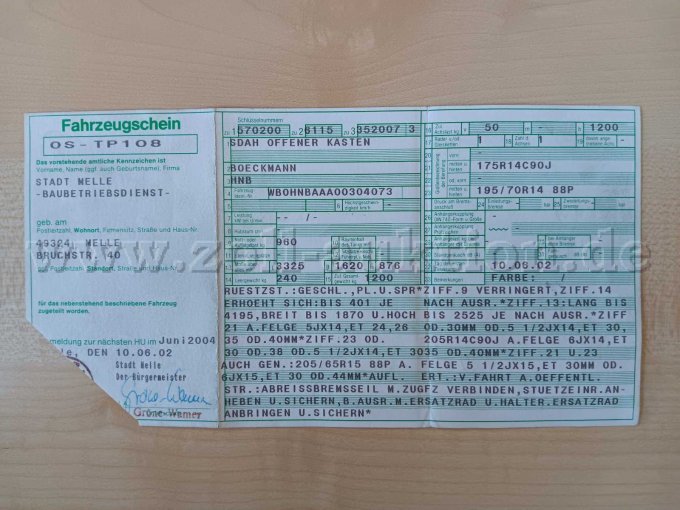 Fahrzeugschein vorne
