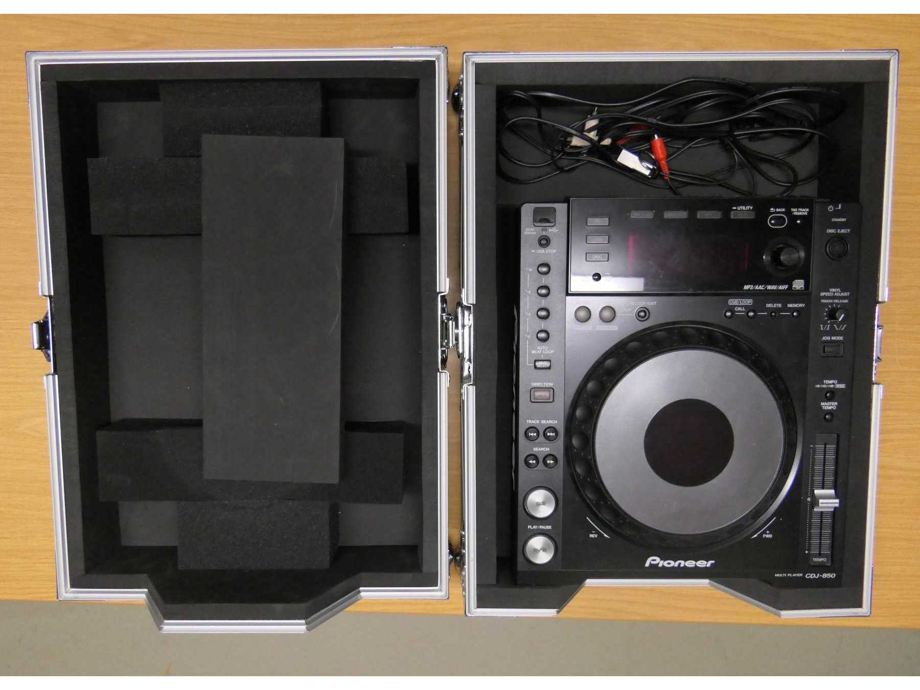 Ansicht CD Player im Koffer