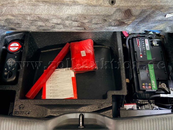 1 gebrauchter DODGE Charger SRT 392 – foto 9 – kavel bij Zoll-Auktion, Lauenau