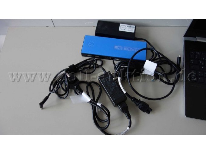 Dockingstation mit Netzkabel