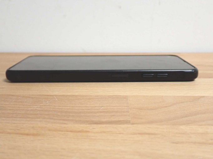 Handy seitlich rechts