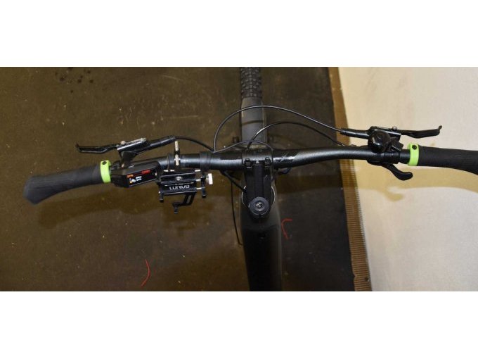 1 grijze 27,5" e-bike "Cube" Reaction Hybrid Pro – foto 6 – kavel bij Zoll-Auktion, Hamburg