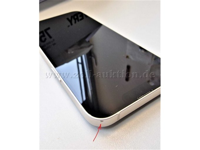 Weitere Einkerbung oberer Gehäuserand rechts