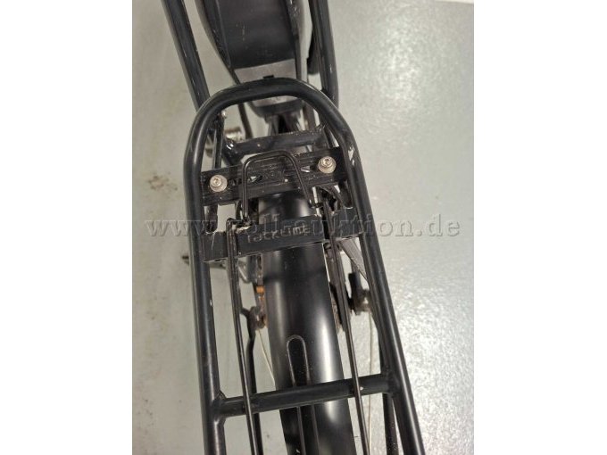 Detail Kratzer am Gepäckträger