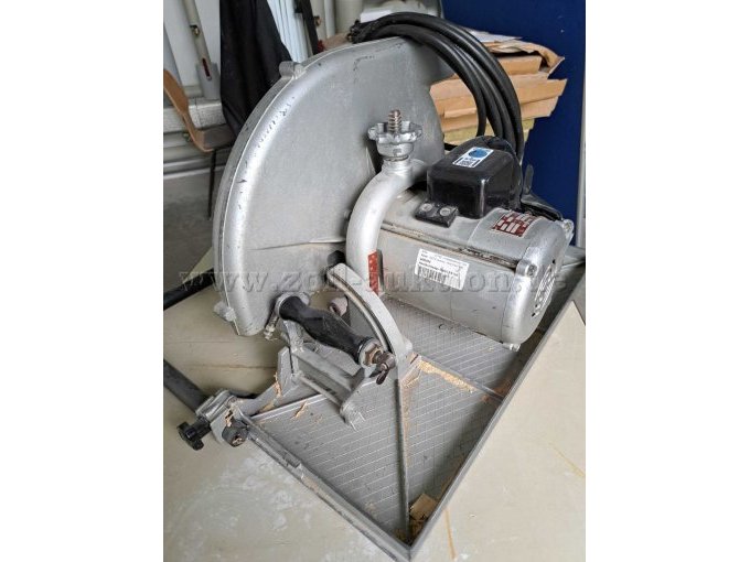 Ansicht von vorne links