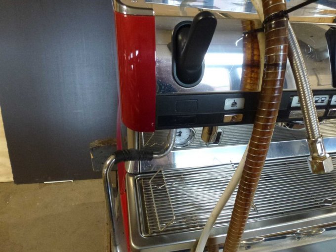 Teilansicht mit Anschlussschläuchen