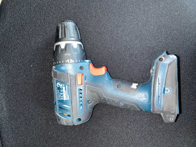 Andere Seite von dem Bohr-Schrauber.