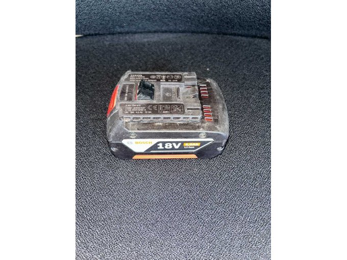 Akku 18 V 4,0 Ah Li-Ion.