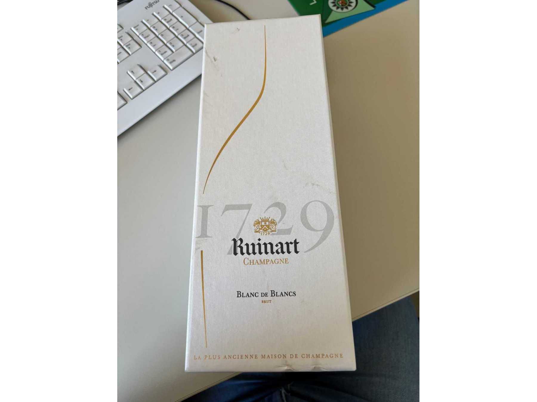 Vorderansicht Chamapgner Verpackung
