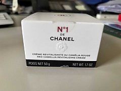 Vorderansicht Creme Chanel