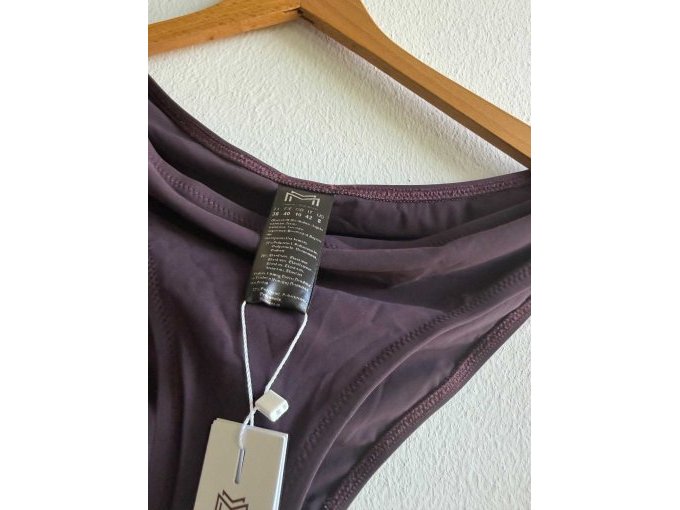 Details zum Bikiniunterteil