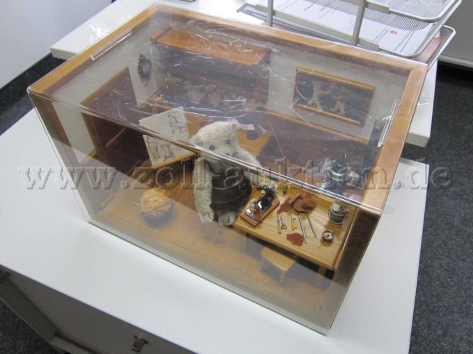 Staubdeckel zerkratzt