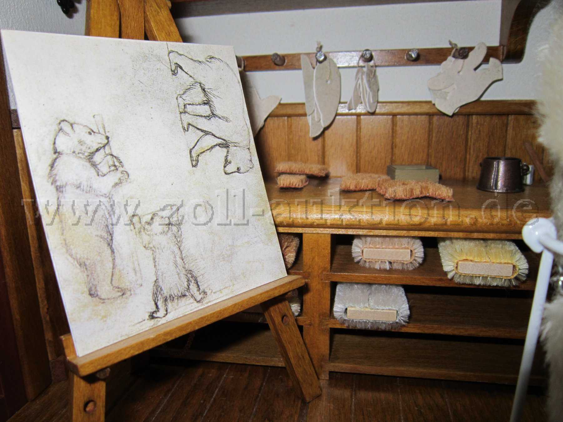 Anrichte mit Aufsteller