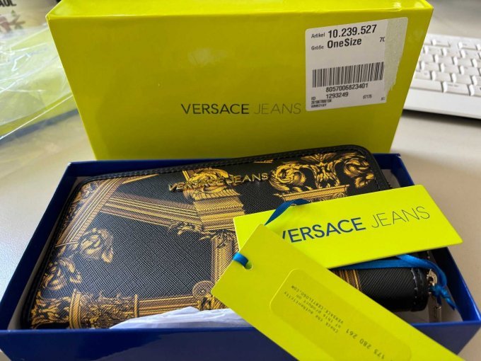 Gesamtansicht Versace Jeans Portmonee
